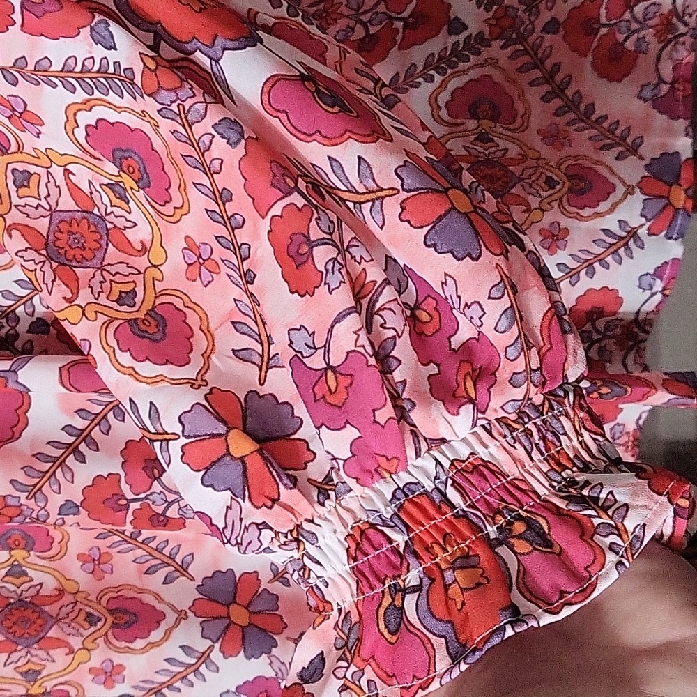 Floral Blouse - Picture 5 of 5